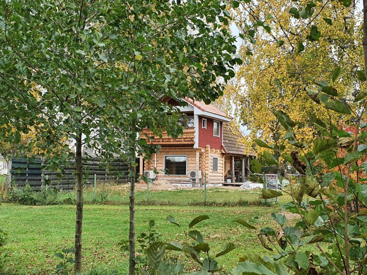 Готель Paeevatalu Camping Vilusi Екстер'єр фото