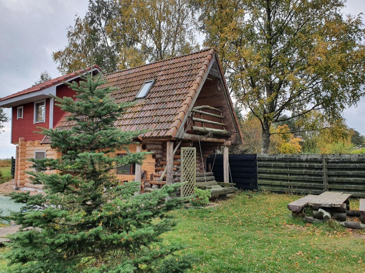 Готель Paeevatalu Camping Vilusi Екстер'єр фото