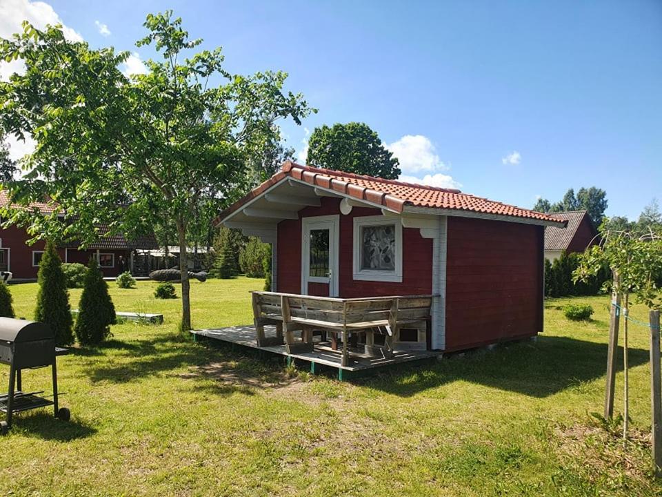 Готель Paeevatalu Camping Vilusi Екстер'єр фото