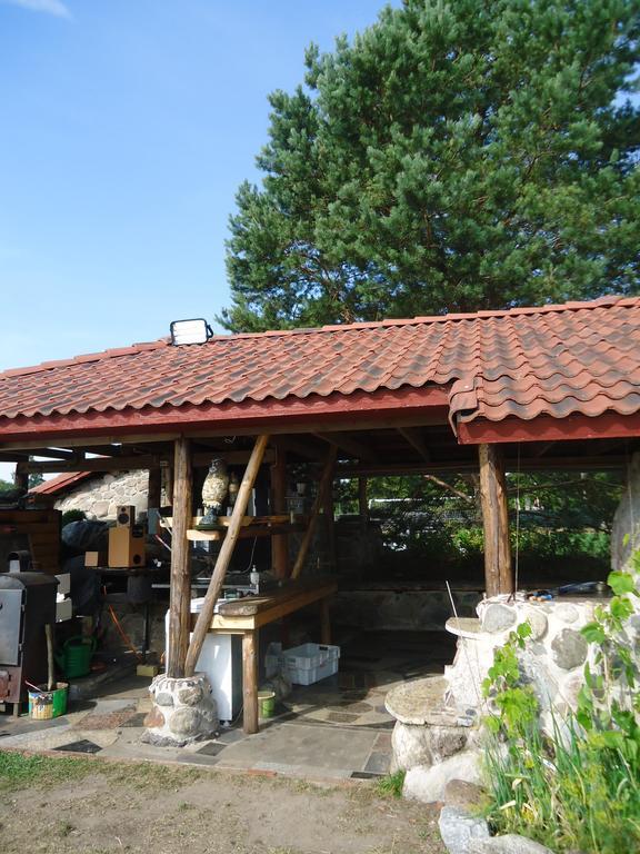 Готель Paeevatalu Camping Vilusi Екстер'єр фото